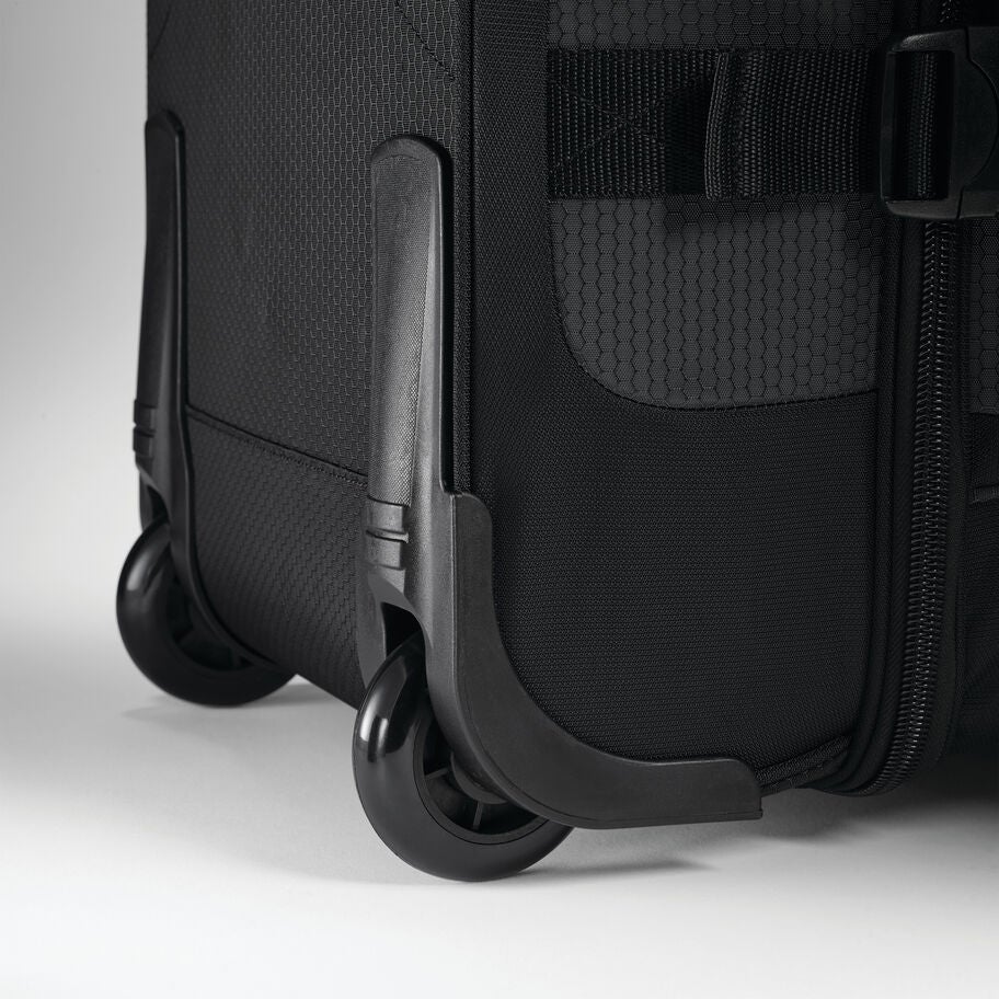 High Sierra Fairlead 34" Drop Bottom Duffle in the color Mercury/Black. image number 7