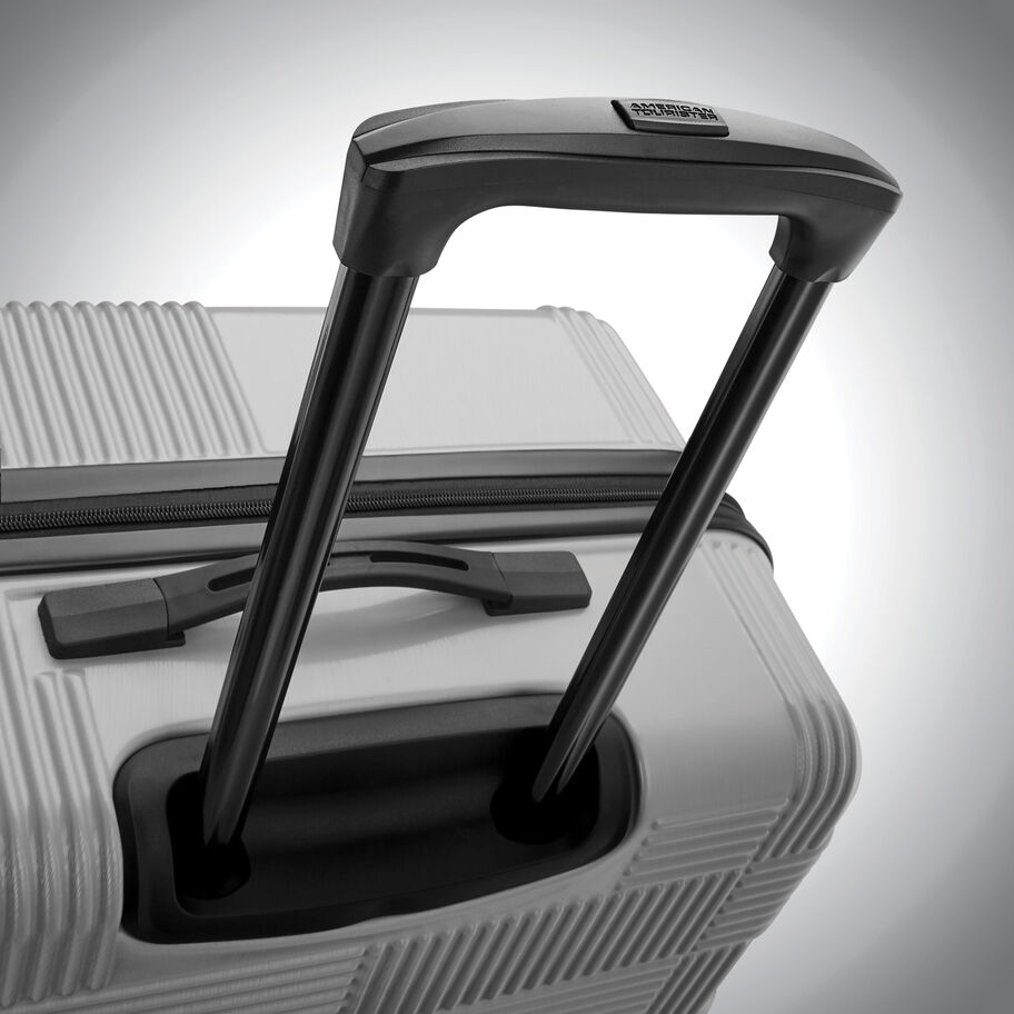 American Tourister UNIFY Spinner Carry-On&trade; in the color Silver. image number 4
