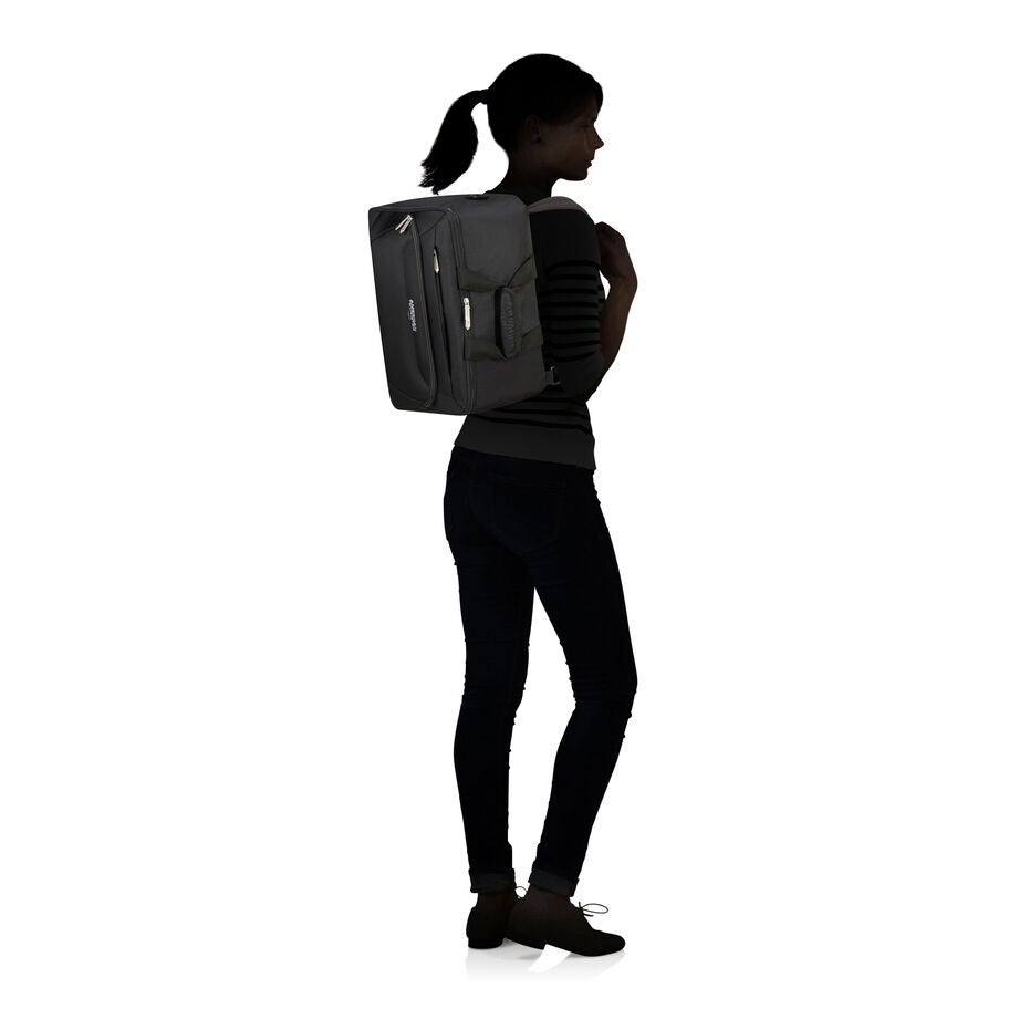 American Tourister SummerRide Sac d&rsquo;embarquement convertible in the color Noir. image number 13