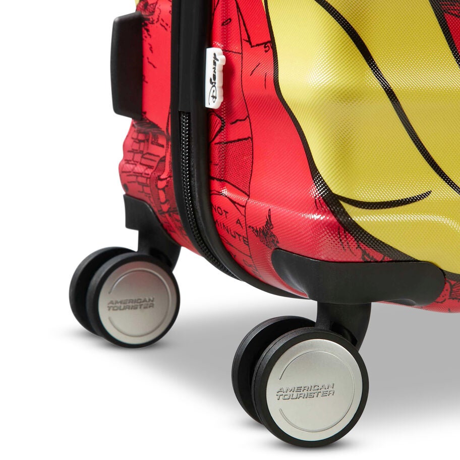 American Tourister Disney Wavebreaker Spinner Carry-On&trade; in the color Mickey Comics Red. image number 4