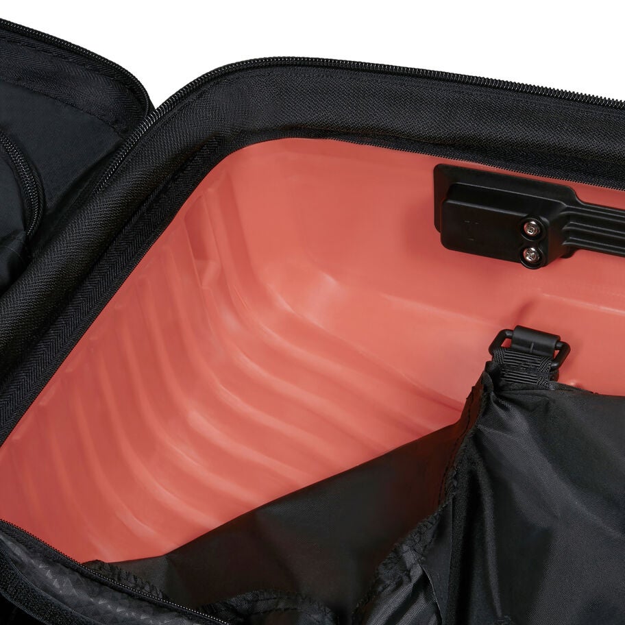 Samsonite Upscape Spinner Moyen in the color Argile. image number 8