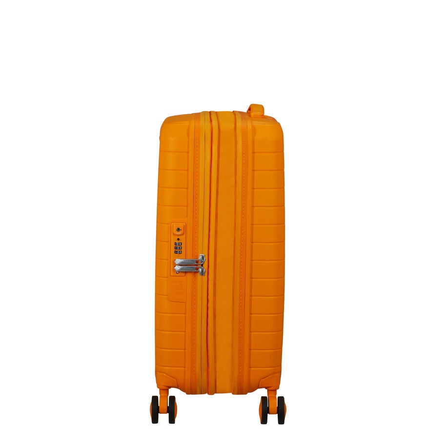 American Tourister FastForward Carry-On&trade; &agrave; Roues in the color Orange &eacute;clatant. image number 6