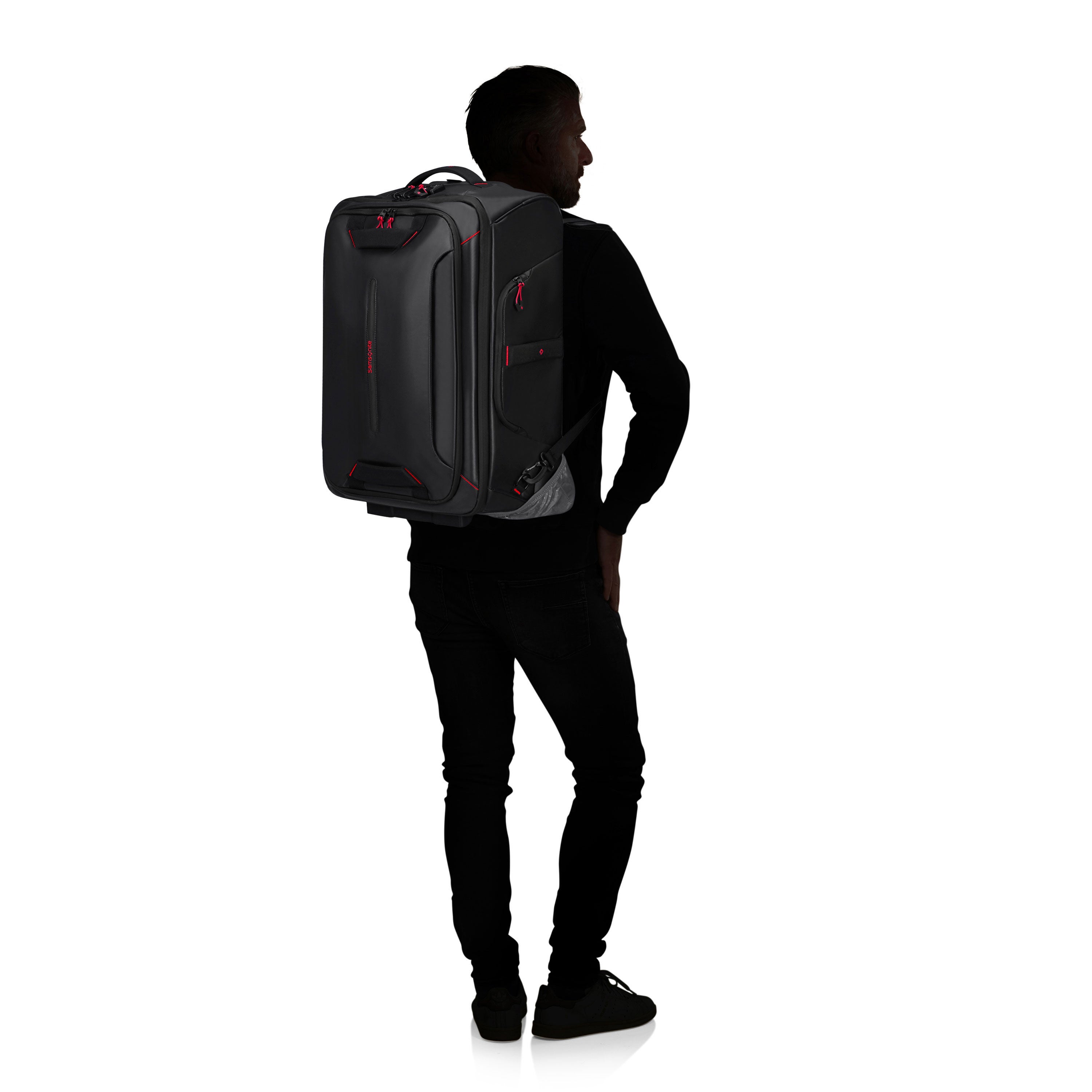 Lightweight duffle with wheels outlet