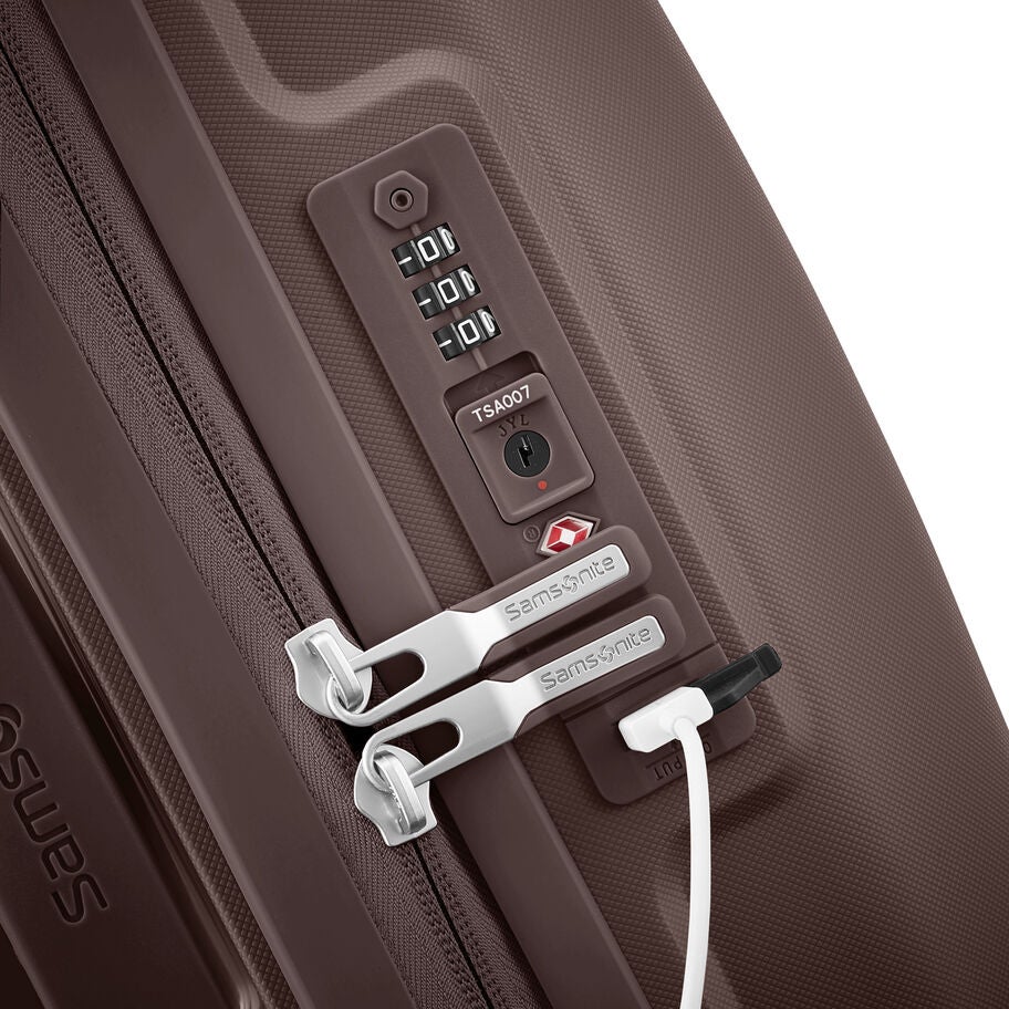 Samsonite Outline Pro Spinner Carry-On&trade; in the color Chocolate Mauve. image number 7