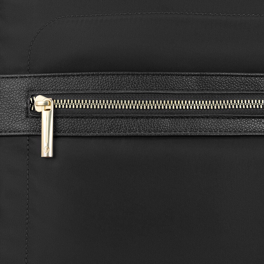 Samsonite Mobile Solution 2 Convertible Slim Brief in the color Black. image number 4