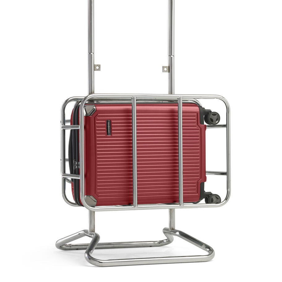 Samsonite ICON Spinner Carry-On&trade; in the color Red. image number 2