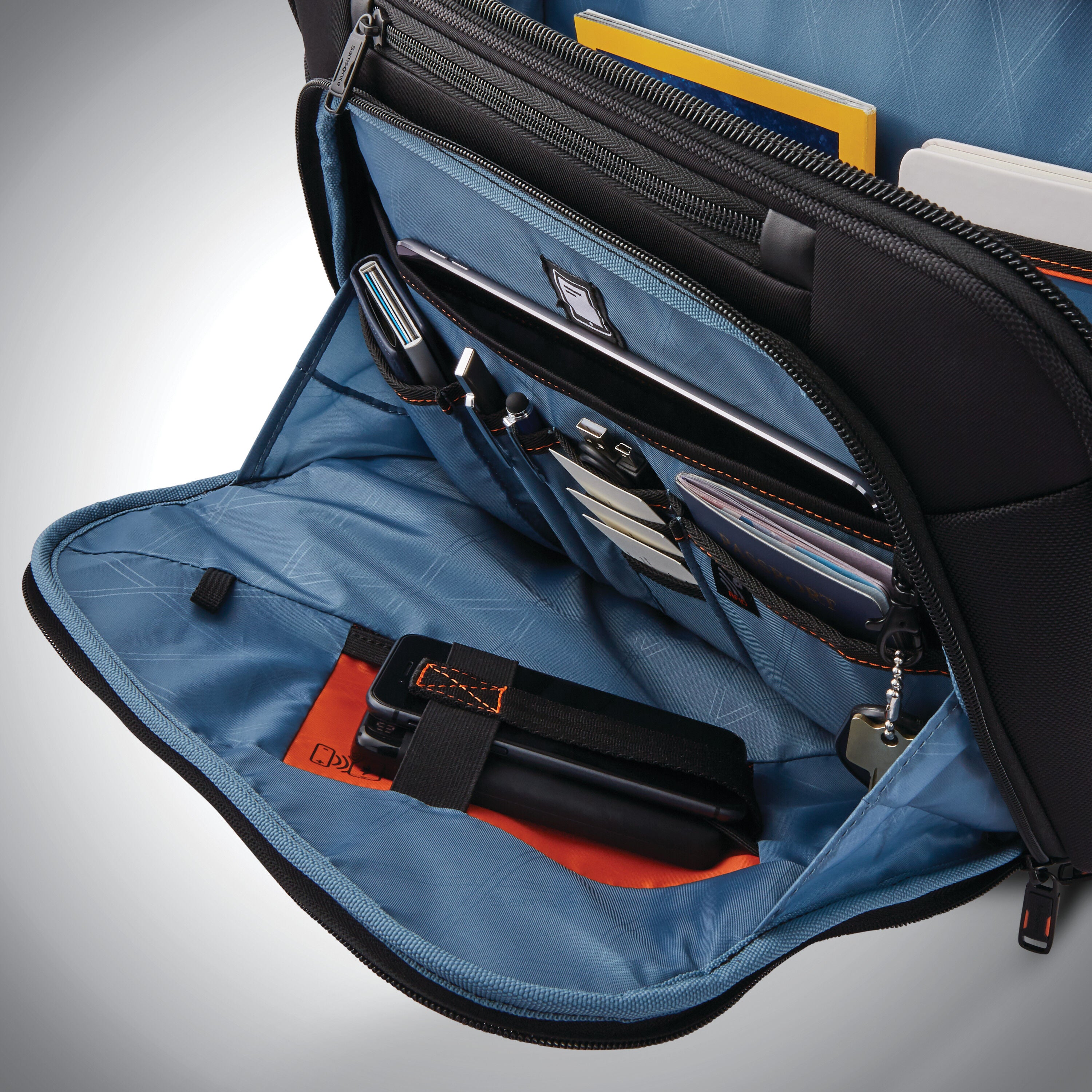 Buy Samsonite Pro Mobile Office for CAD 470.00 Samsonite CA
