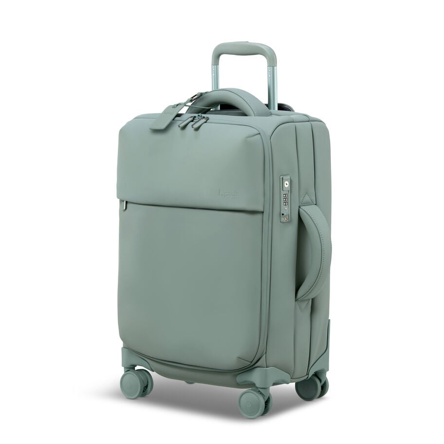 Lipault LOST IN BERLIN Valise Cabin 2.0 in the color Vert yoga. image number 0