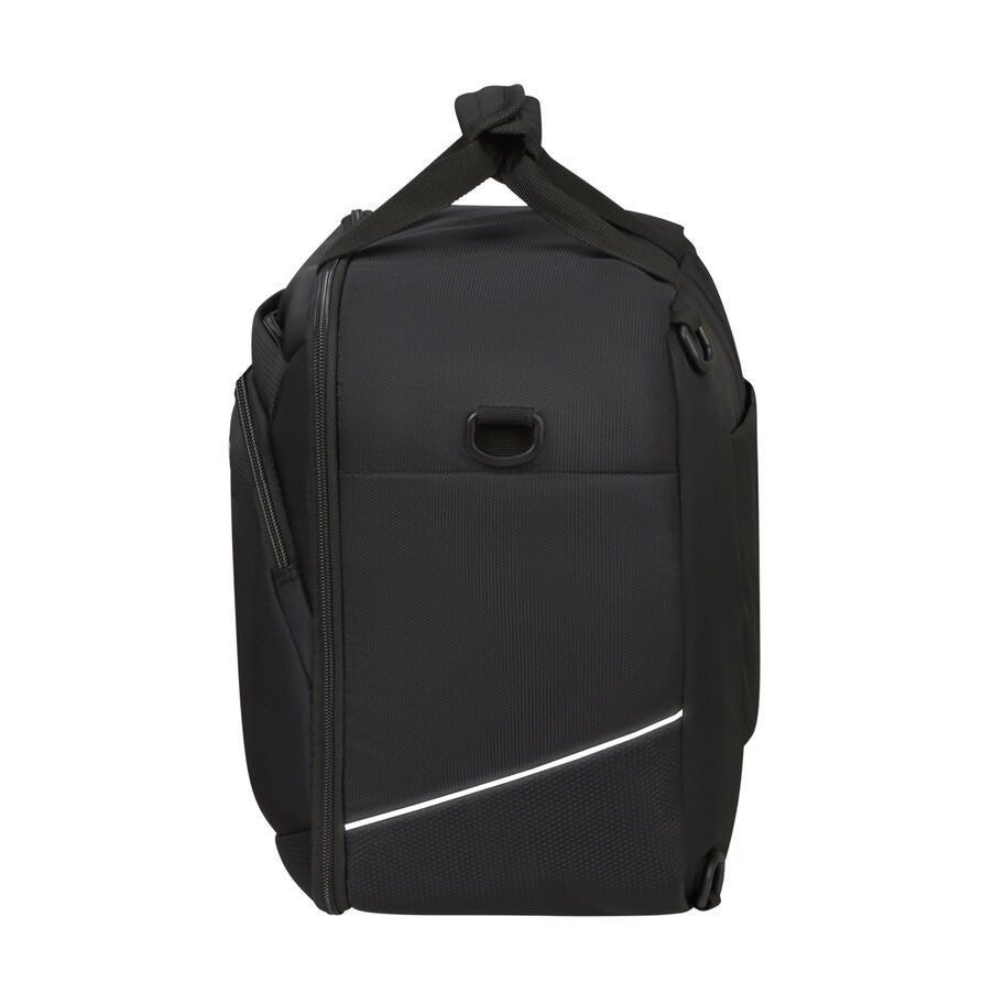 American Tourister SummerRide Sac d&rsquo;embarquement convertible in the color Noir. image number 10