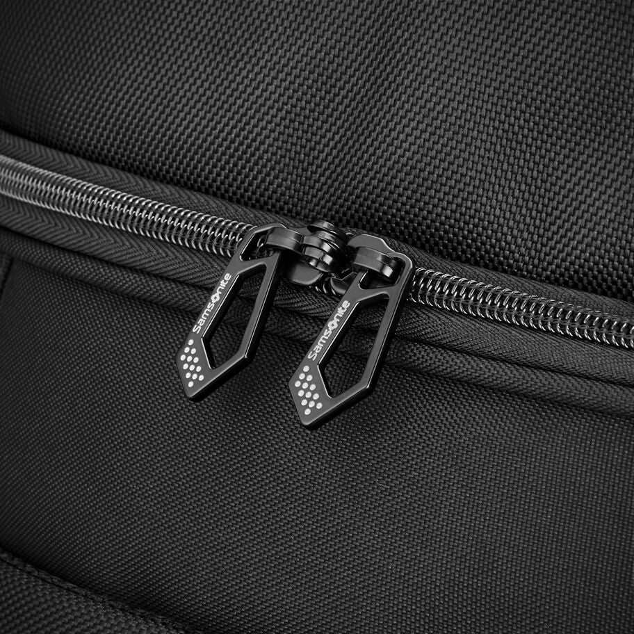 Samsonite Detour Extended Journey 34" Wheeled Duffle in the color Olive. image number 6