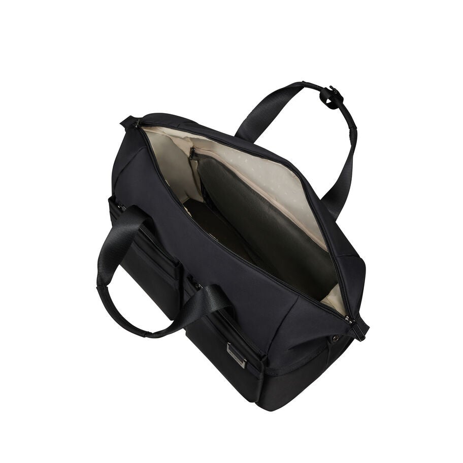 Samsonite Airea Duffle in the color Black. image number 1