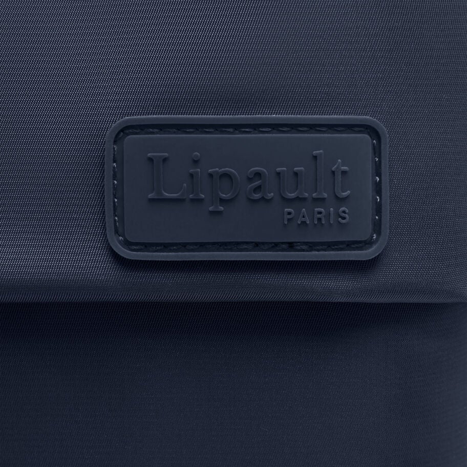 Lipault Foldable Plume Mini Cabin in the color Navy. image number 4