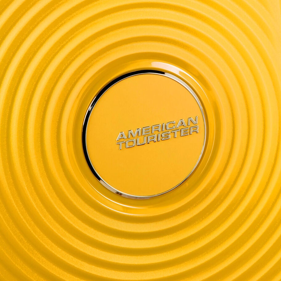 American Tourister Curio Valise de Cabine Spinner in the color Jaune Dor&eacute;. image number 6
