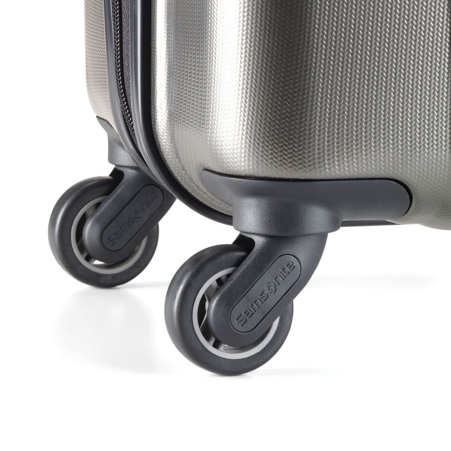 Samsonite Winfield NXT Spinner Carry-On&trade; in the color . image number 24