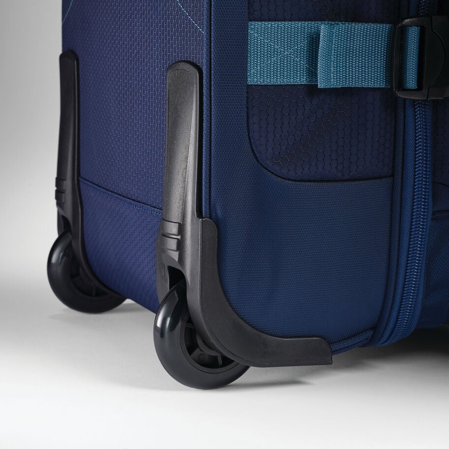 High Sierra Fairlead 22" Drop Bottom Duffle in the color True Navy/Graphite Blue. image number 7