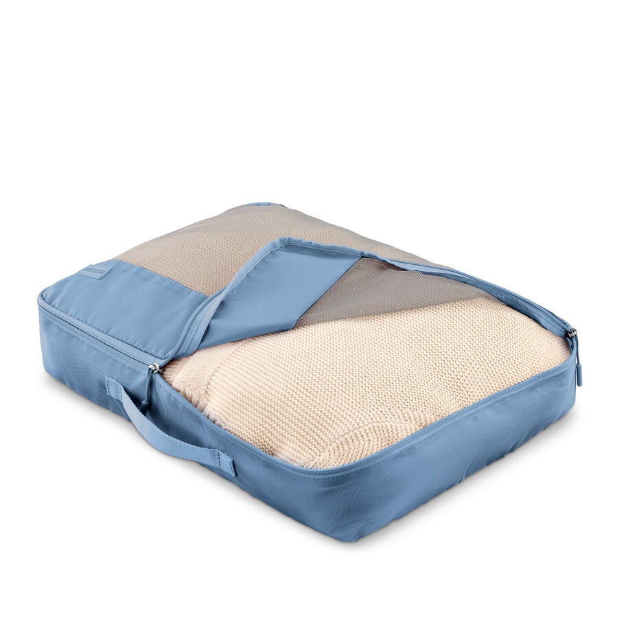 American Tourister Stratum 3.0 3 Piece Packing Cubes in the color Elemental Blue. image number 4