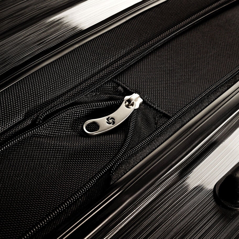 Samsonite Winfield 2 Fashion Large Spinner in the color . image number 4