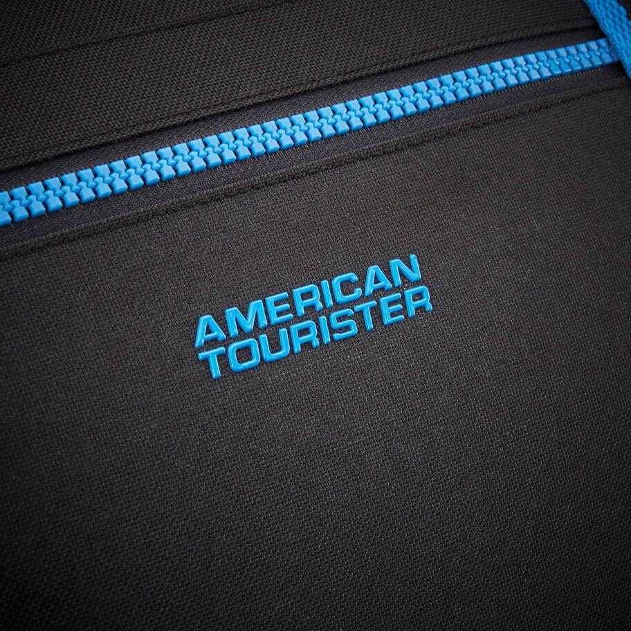 American Tourister EXO Hybrid Duffle in the color Black/Blue. image number 6