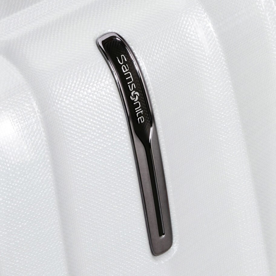 Samsonite Nexis Spinner Carry-On&trade; in the color Cotton White. image number 9