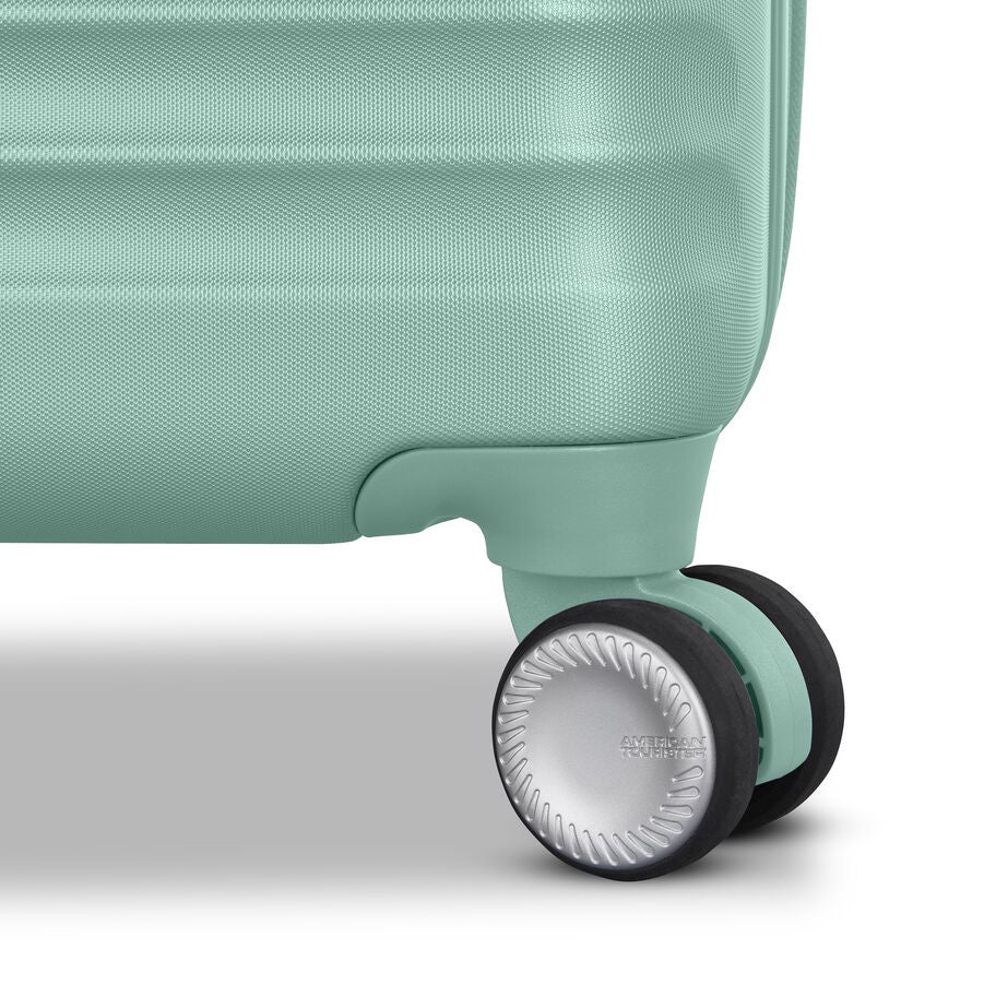 American Tourister Stratum 3.0 2 Piece Set (CO/L) in the color Surreal Green. image number 4