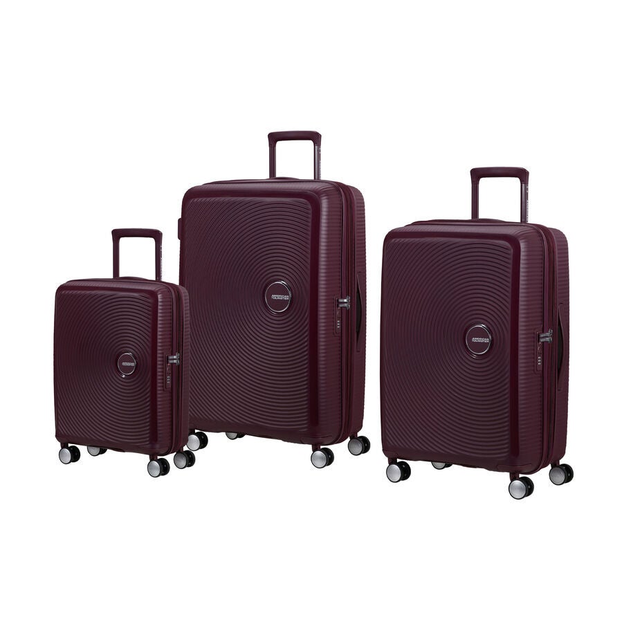 American Tourister Curio Ensemble de 3 Bagages in the color Cerise Sauvage. image number 0