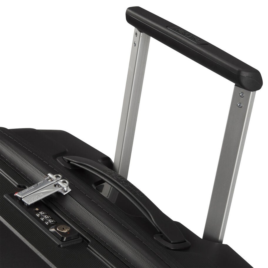 American Tourister Airconic Spinner Medium in the color Onyx Black. image number 2