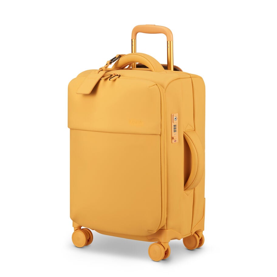 Lipault LOST IN BERLIN Valise Cabin 2.0 in the color &Eacute;clat de mangue. image number 0