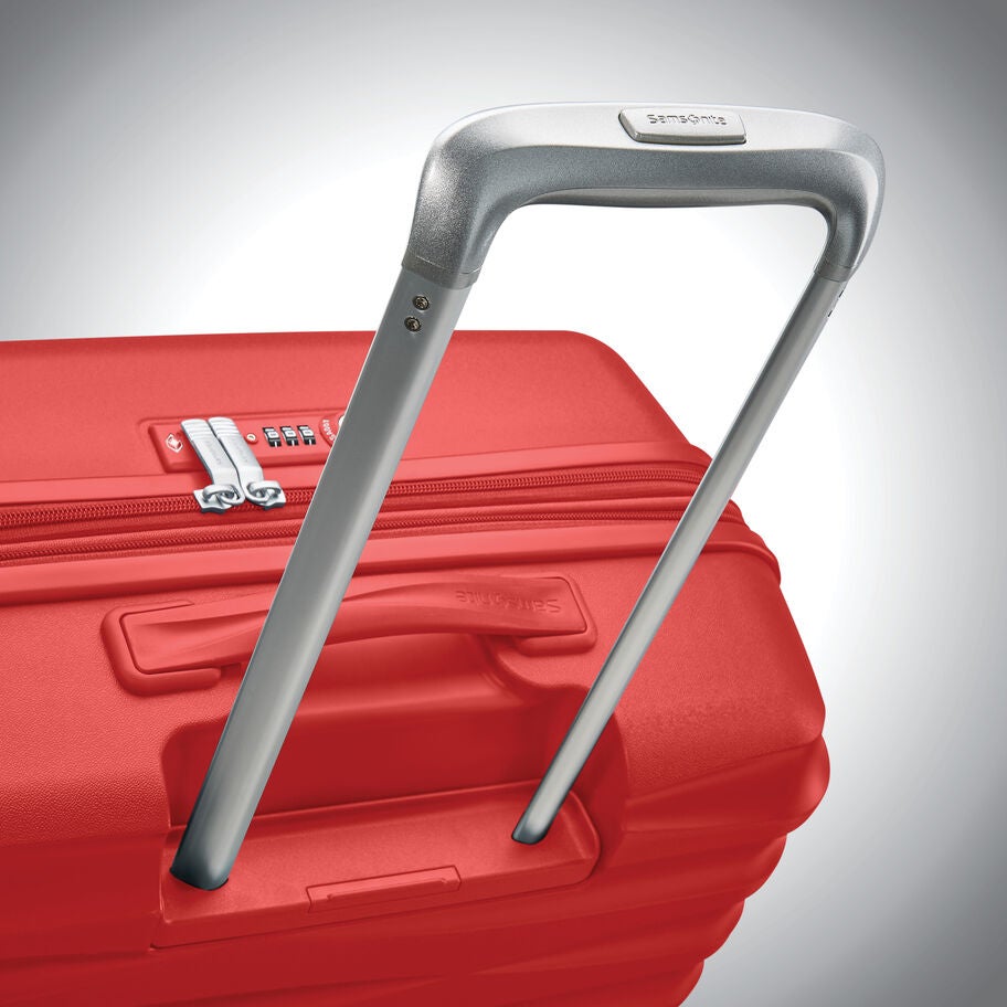 Samsonite Voltage DLX Spinner Large in the color Chili Red. image number 2