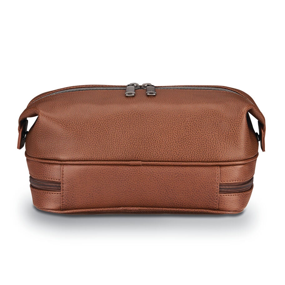 Samsonite Classic Leather Trousse de voyage in the color Cognac. image number 6
