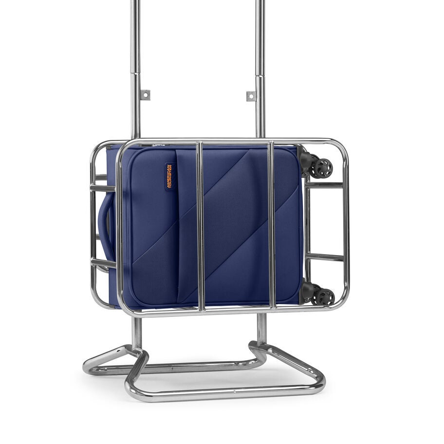 American Tourister Sun Break 3 Piece Set (CO/M/L) in the color Navy. image number 2