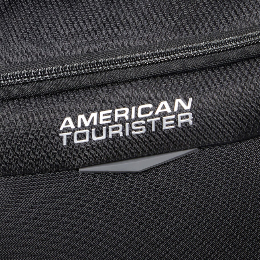 American Tourister SummerRide Expandable Upright Underseater in the color Black. image number 15
