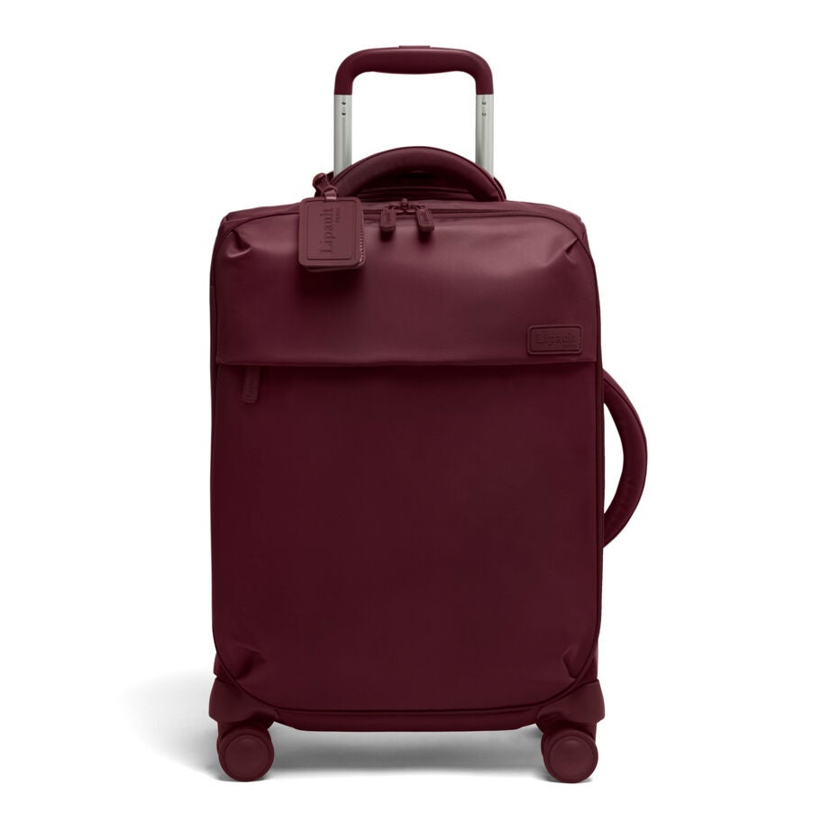 Lipault Plume Valise Cabin &agrave; roues in the color Bordeaux. image number 4