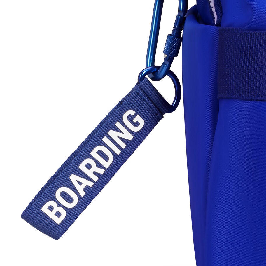 Lipault City Plume 24H Bag 2.0 - Layover in Mykonos in the color Magnetic Blue. image number 5