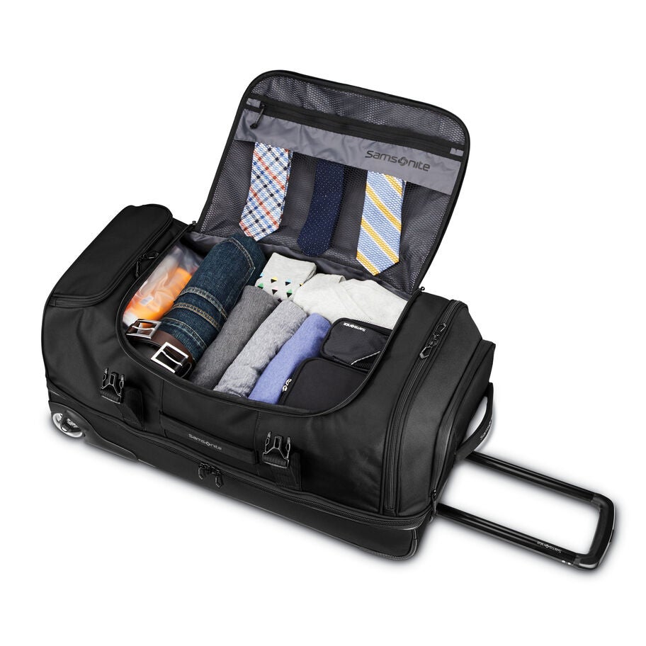 Samsonite Detour Voyage Prolong&eacute; 34" Sac de Sport &agrave; Roulettes in the color Nouveau Noir. image number 1