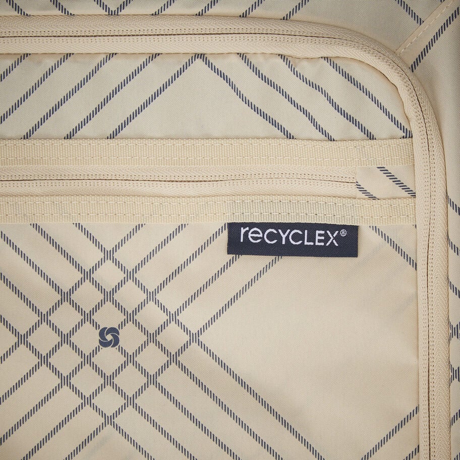 Samsonite Virtuosa Sac de Voyage in the color Blanc Cass&eacute;. image number 2