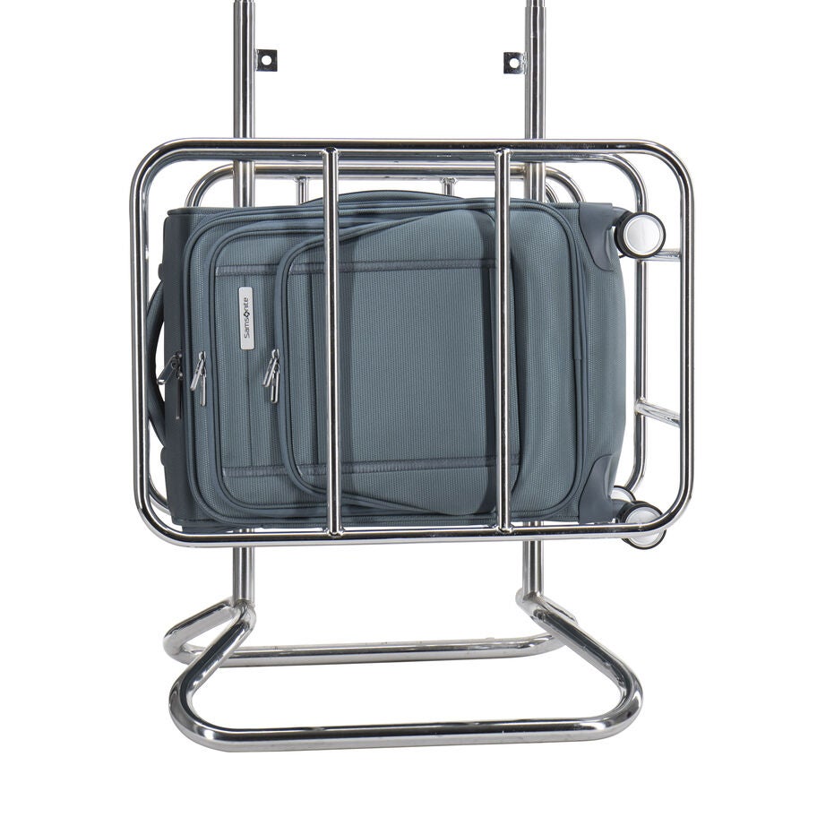 Samsonite UpLIFT Softside Spinner Carry-On&trade; in the color Elemental Blue. image number 2