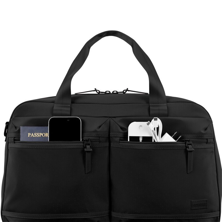 American Tourister Stratum 3.0 Convertible Weekender in the color Black. image number 3
