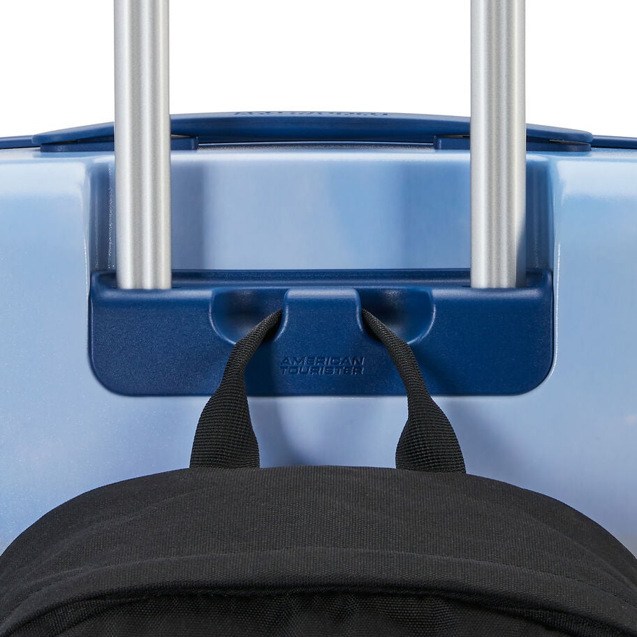 American Tourister Star Wars Spinner Small in the color Star Wars R2D2. image number 2