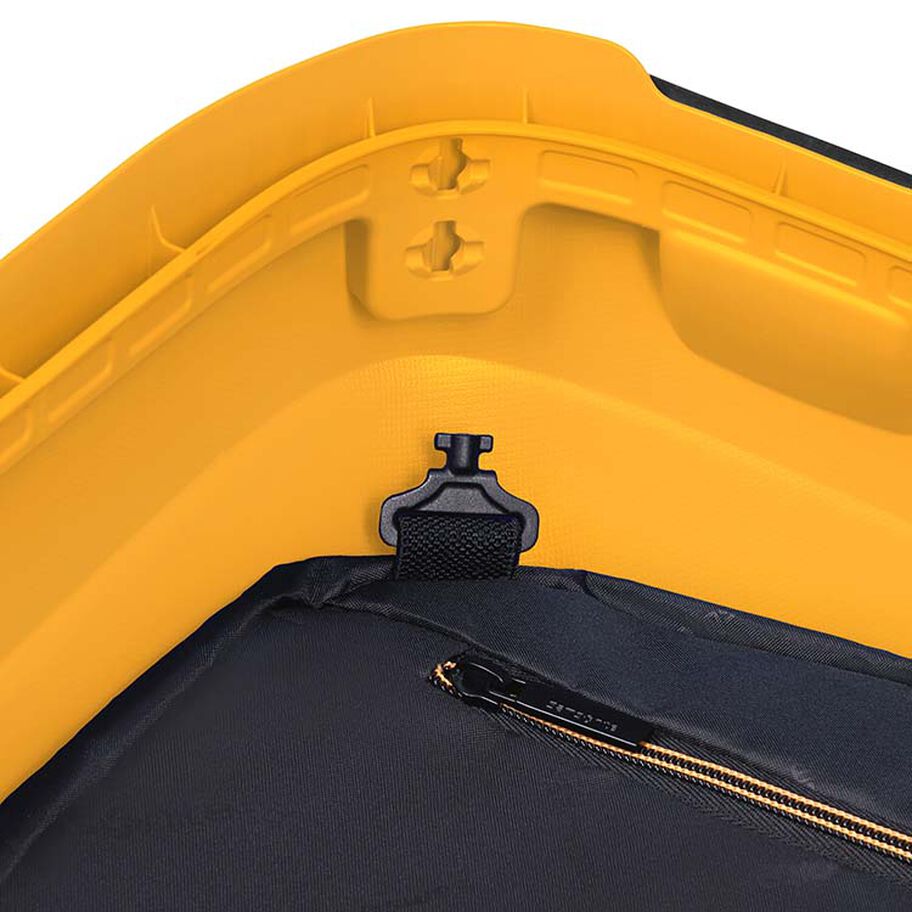 Samsonite Essens Spinner Large in the color Radiant Yellow. image number 8