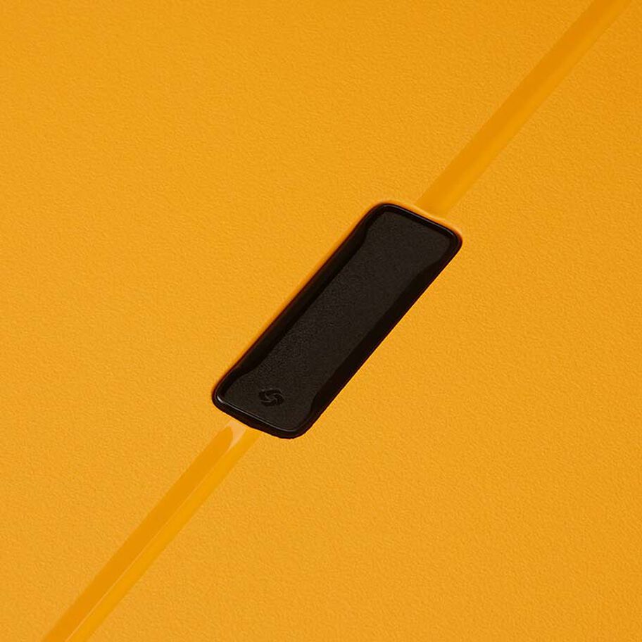 Samsonite Essens Spinner Carry-On&trade; in the color Radiant Yellow. image number 14