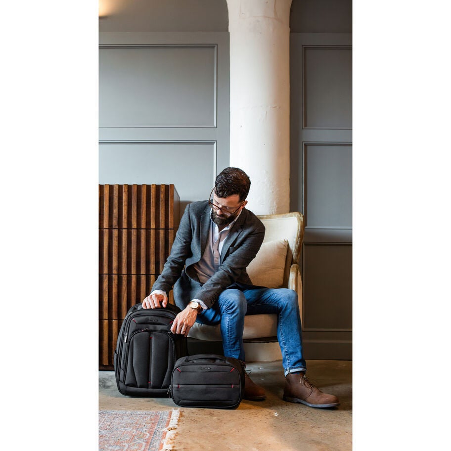Samsonite Xenon 4.0 Commuter Sling Bag in the color Black. image number 5