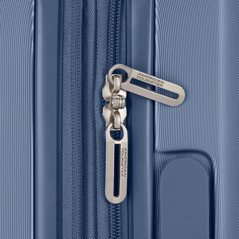 American Tourister Stratum 3.0 Spinner Large in the color Elemental Blue. image number 4