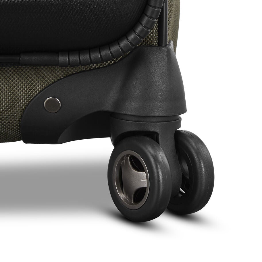 American Tourister Cargo Max SoftSide Spinner Medium in the color Olive Green. image number 5