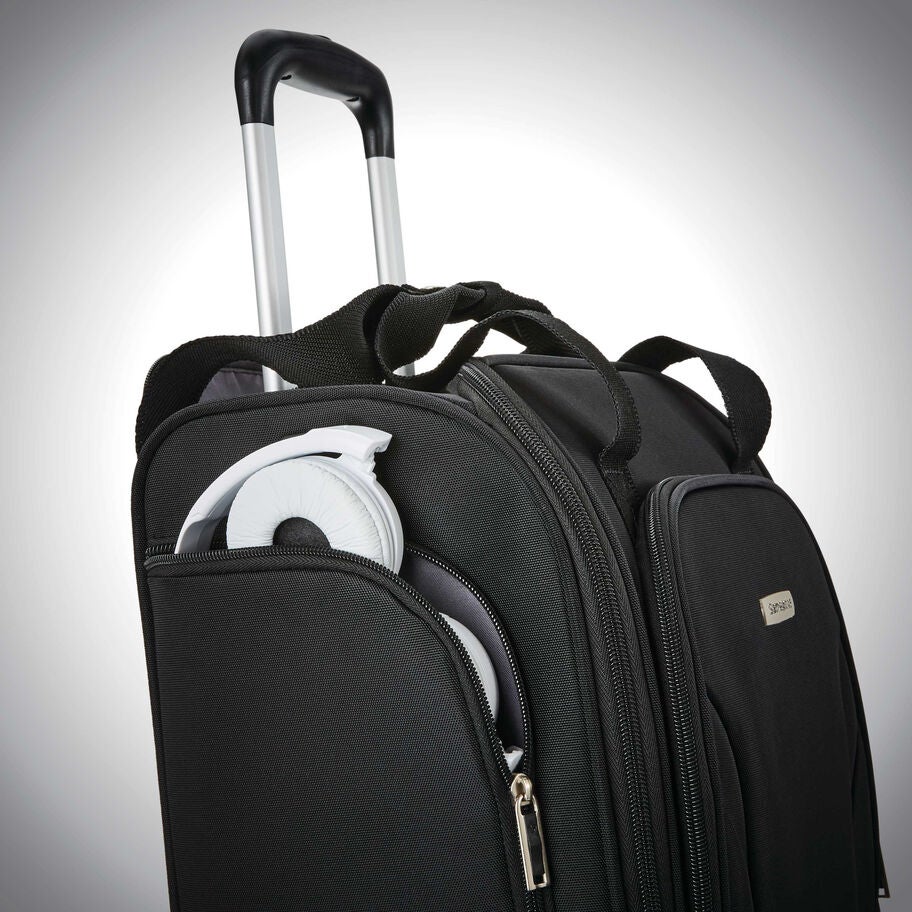Samsonite Spinner Underseater w/ USB Port in the color Black. image number 5