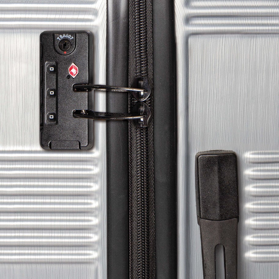American Tourister UNIFY Spinner Carry-On&trade; in the color Silver. image number 3