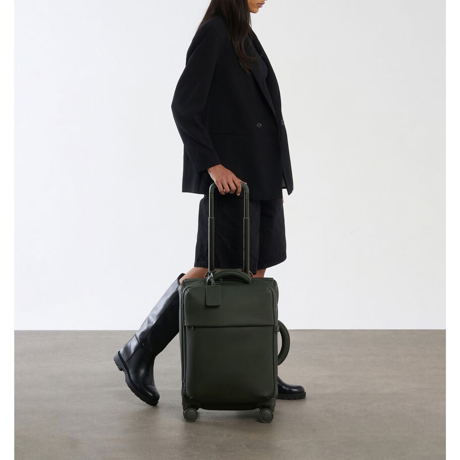 Lipault LOST IN BERLIN Cabin Spinner 2.0 in the color Dark Moss. image number 1