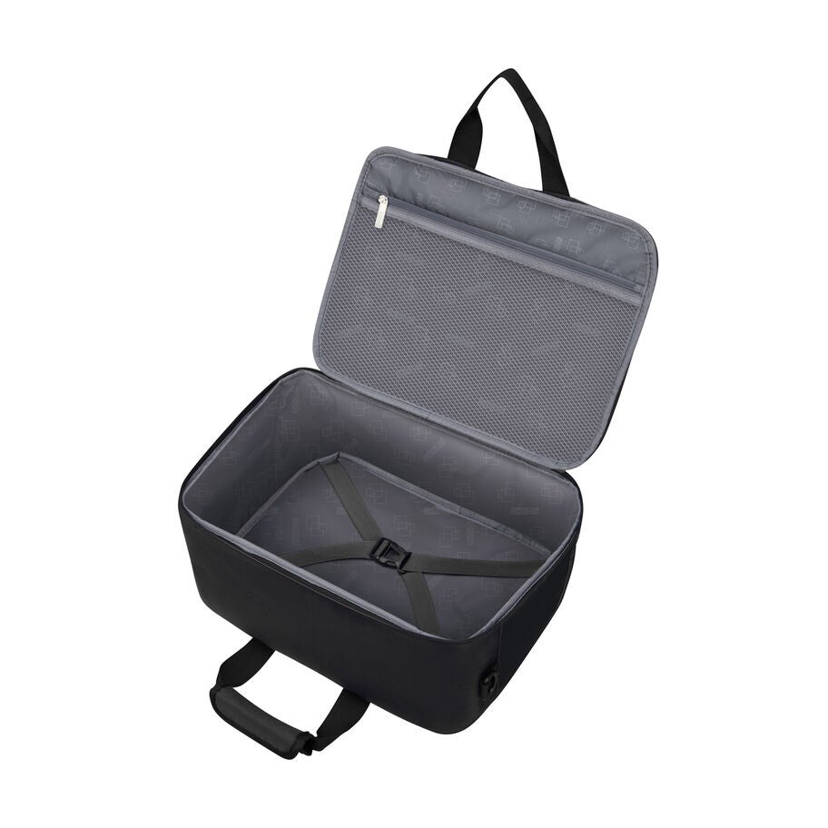 American Tourister SummerRide Sac d&rsquo;embarquement convertible in the color Noir. image number 2