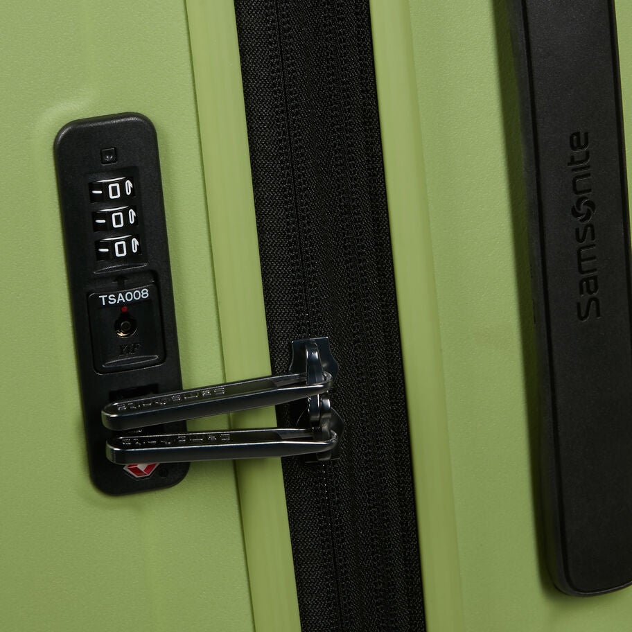 Samsonite RestackD Spinner Medium in the color Wasabi. image number 7