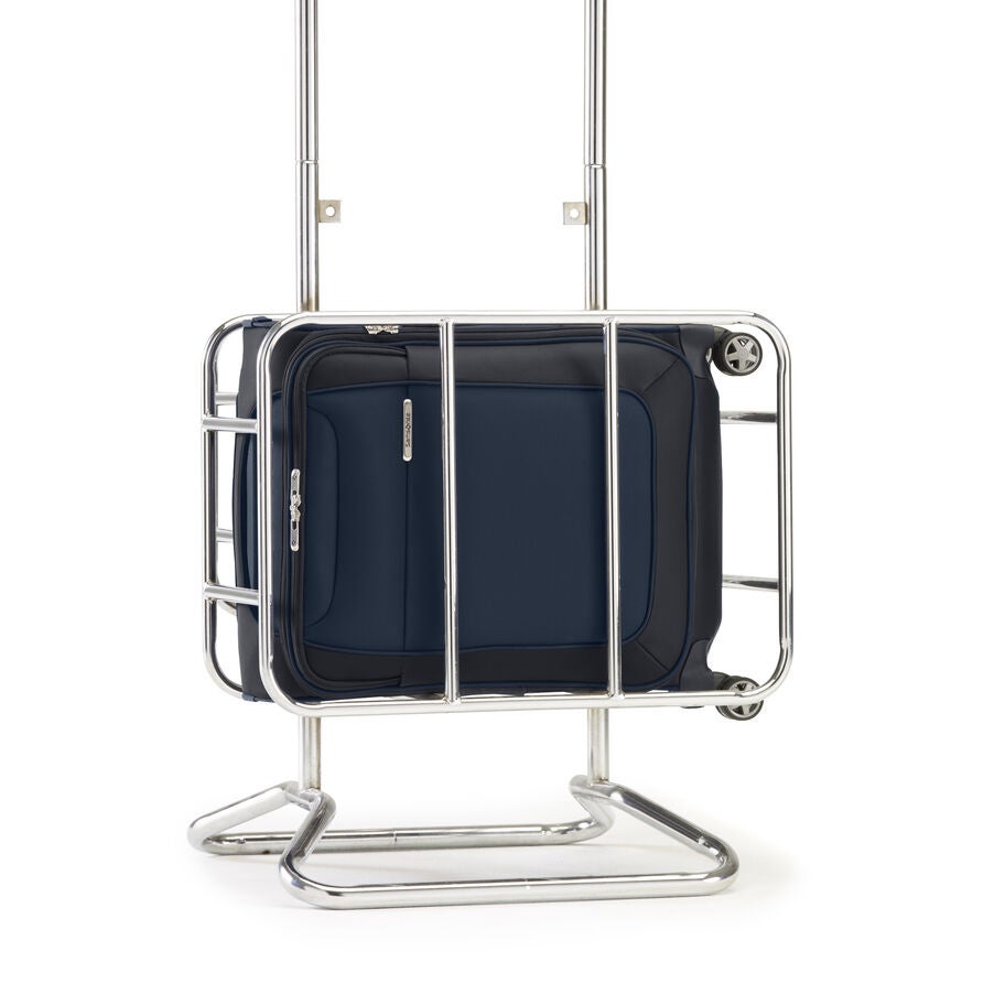Samsonite D'Lite Spinner Carry-On&trade; in the color Midnight Blue. image number 2