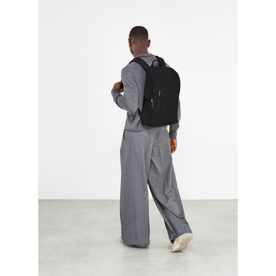 Lipault Sac &agrave; dos Saint-Germaine in the color NOIR. image number 1